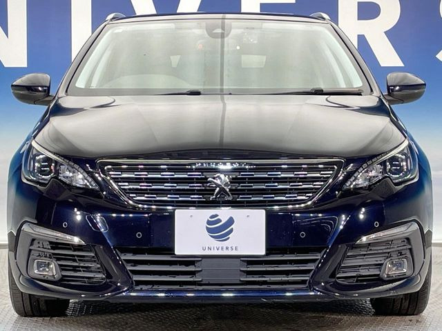 ●高透明度のガラス皮膜で撥水はもちろん、上質なツヤ・光沢を実現。紫外線や酸性雨から大切な愛車を保護し、色あせ・劣化を防止。「弾スプラッシュコート」、「弾プリミッサコート」からお選びいただけます!