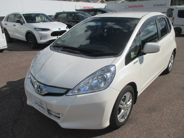 フィットハイブリッド1.3 10th アニバーサリー