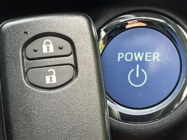 �y�X�}�[�g�L�[�z�J�o����|�P�b�g�ɓ��ꂽ�܂܂ł��h�A�̎{���E�������\�ȃX�}�[�g�L�[�𑕔��B�G���W���̃I���E�I�t�����J�M�����o���K�v����������Ƃ��Ă��֗��ł���