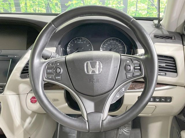 �y�����v�����X�e�A�����O�z�㎿�Ȋv���g�p���邱�ƂŁA��ɂ����������݂ƂĂ��^�]���₷���n���h���ł���