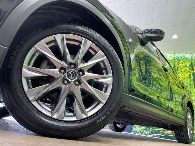 �y����19�C���`�A���~�z�C�[���z�O�ςɃ}�b�`���������A���~�z�C�[���𑕒����Ă���܂��B�e��ЊO�A���~�z�C�[����A�X�^�b�h���X�^�C�����戵�����Ă���܂��B���񂲑��k����������