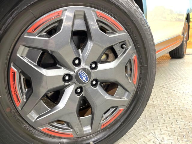 �y����17�C���`�A���~�z�C�[���z�O�ςɃ}�b�`���������A���~�z�C�[���𑕒����Ă���܂��B�e��ЊO�A���~�z�C�[����A�X�^�b�h���X�^�C�����戵�����Ă���܂��B���񂲑��k����������