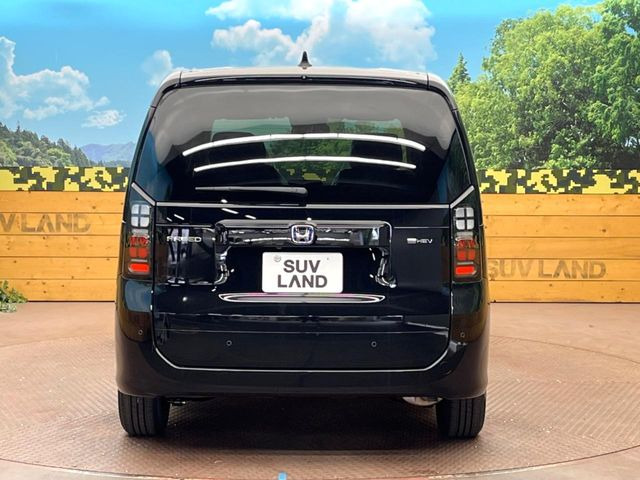 安心の最長10年・走行無制限保証(有償)をご用意。保証内容も充実はもちろん、無料点検&オイル交換や、年中無休の全国・24時間ロードサービスも付帯されておりますのでご安心下さい。