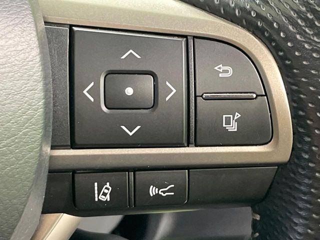 �y���[���g���[�V���O�A�V�X�g�z�������H���s���A�Ԑ�����͂ݏo�������ɂȂ�ƃ��[���̒����𑖂�悤�ɃX�e�A�����O������A�V�X�g�B�����S�ȉ^�]���T�|�[�g���Ă���܂�!