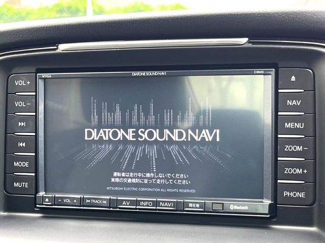 【ナビゲーション】使いやすいナビで目的地までしっかり案内してくれます。各種オーディオ再生機能も充実しており、お車の運転がさらに楽しくなります!!