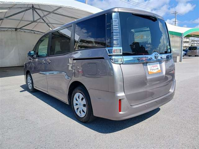 ヴォクシー2.0 X