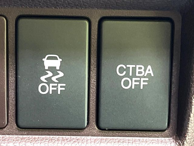 �y�V�e�B�u���[�L�A�N�e�B�u�V�X�e���z�ᑬ���s���ɑO���̎ԗ�����F�����A�Փ˂������Ȏ��͌x��ƃu���[�L�ŏՓˉ���Ɣ�Q�y�����A�V�X�g�B�����S�Ƀh���C�u�����y���݂��������܂��B