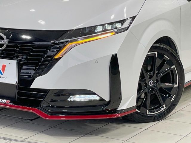 �yLED�w�b�h���C�g�z���V����ԑ��s�����ǍD�Ȏ��E���m�ۂ����S���ĉ^�]�ł��鍂�P�xLED�w�b�h���C�g�𑕔�!�_�����x�������A����d�͂��}�����Ă��܂��B