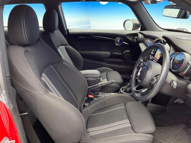 ���V�[�g�̎g�p��:�j��E�ւ�������Ȃ��A�����̒ʂ肫�ꂢ�ȏ�Ԃ��ێ����Ă���܂��B�܂��A�����N���[�j���O�E�R�[�e�B���O�����p�����������܂��B