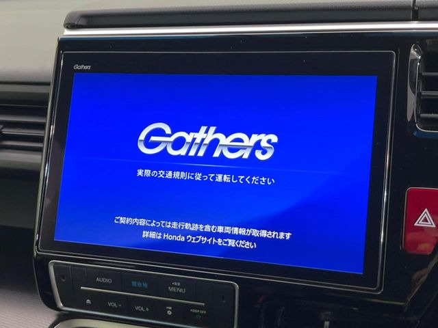 【純正10型ナビ】人気の純正ナビを装備しております。ナビの使いやすさはもちろん、オーディオ機能も充実!キャンプや旅行はもちろん、通勤や買い物など普段のドライブも楽しくなるはず♪