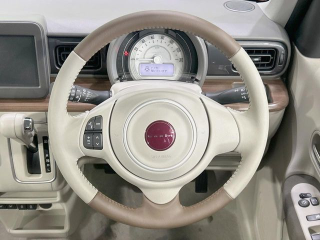 �y�����v�����X�e�A�����O�z�㎿�Ȋv���g�p���邱�ƂŁA��ɂ����������݂ƂĂ��^�]���₷���n���h���ł���