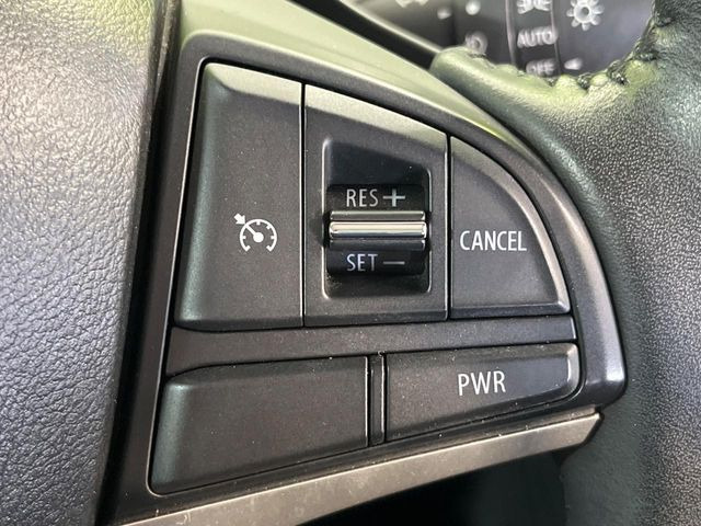 �y�N���[�Y�R���g���[���z�������H�����N���N���s�B�A�N�Z���𗣂��Ă���葬�x�ő��s���ł��A�������^�]���̕��S���y��!�����E�������ȒP�ȃX�C�b�`����Œ����ł��܂��B