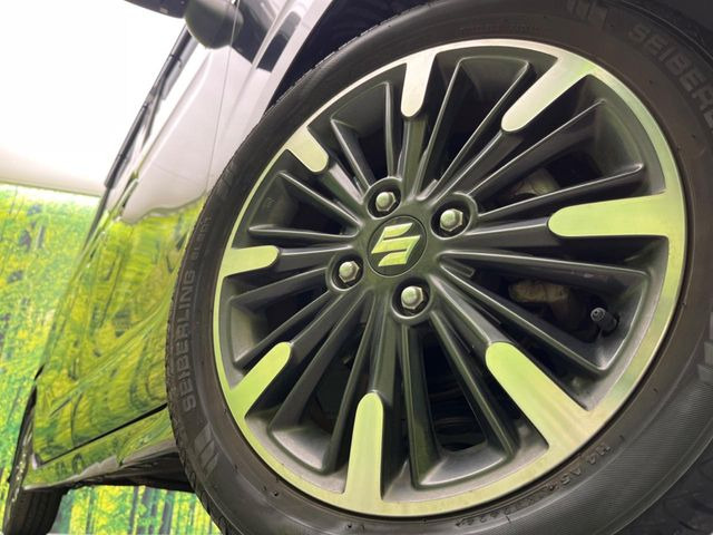 �y����15�C���`�A���~�z�C�[���z�O�ςɃ}�b�`���������A���~�z�C�[���𑕒����Ă���܂��B�e��ЊO�A���~�z�C�[����A�X�^�b�h���X�^�C�����戵�����Ă���܂��B���񂲑��k����������