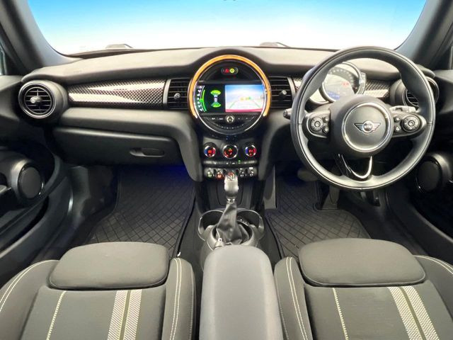 �A���ԃO���[�v���݌ɐ���2,000��!�S���̌n��X���烁�[�J�[�E�Ԏ��킸���Љ�o����̂ŁA���Ȃ��Ƀs�b�^���̂��Ԃ�������͂��ł���܂��͂��₢���킹��������