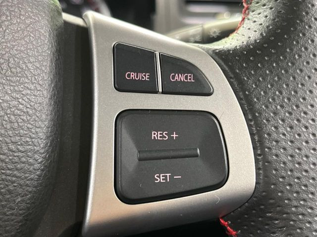 �y�N���[�Y�R���g���[���z�������H�����N���N���s�B�A�N�Z���𗣂��Ă���葬�x�ő��s���ł��A�������^�]���̕��S���y��!�����E�������ȒP�ȃX�C�b�`����Œ����ł��܂��B