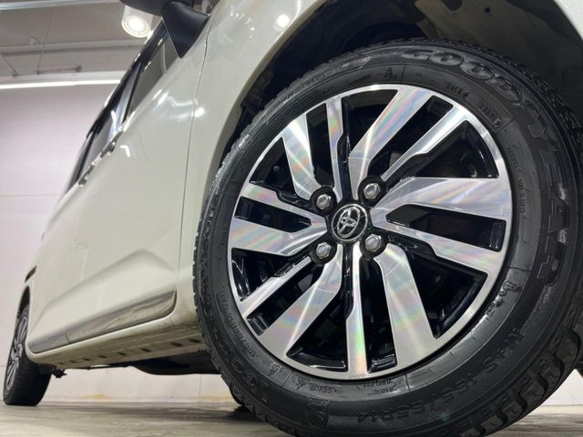 【純正14インチアルミホイール】外観にマッチした純正アルミホイールを装着しております。各種社外アルミホイールや、スタッドレスタイヤも取扱いしております。是非ご相談ください♪