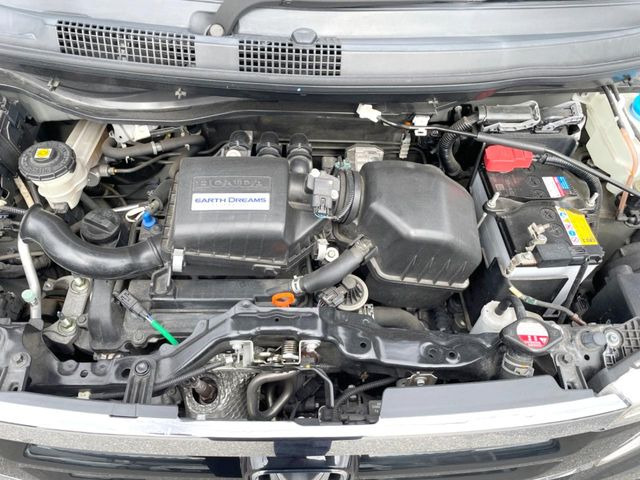 親切・丁寧な専門メカニックスタッフが応対!・車検・点検整備・事故等の修理などアフターサービスも安心。お車のカスタマイズもネクステージのサービススタッフまでご相談ください!