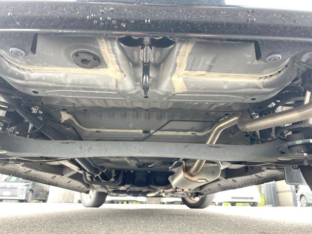 下回りがきれいなうちに、防錆加工の施工がオススメ。降雪地域はもちろん、沿岸部にお住いの方や、趣味でマリン・ウィンタースポーツをされる方に大変好評いただいております。