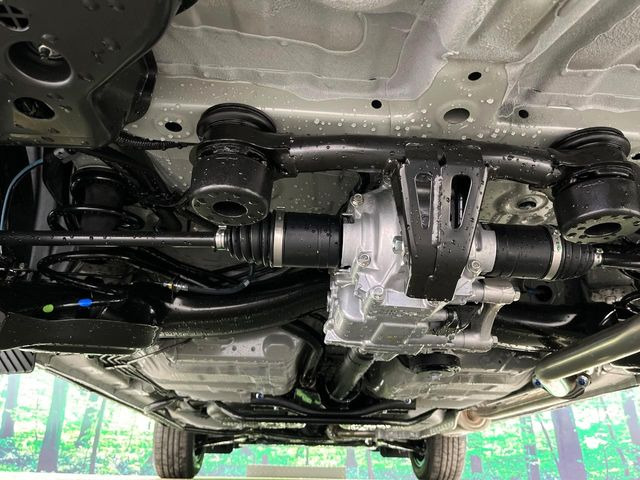 下回りがきれいなうちに、防錆加工の施工がオススメ。降雪地域はもちろん、沿岸部にお住いの方や、趣味でマリン・ウィンタースポーツをされる方にご好評いただいております。