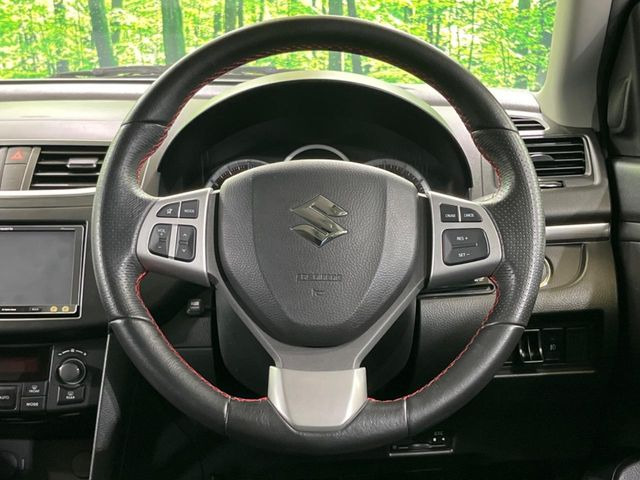 �y�����v�����X�e�A�����O�z�㎿�Ȋv���g�p���邱�ƂŁA��ɂ����������݂ƂĂ��^�]���₷���n���h���ł���