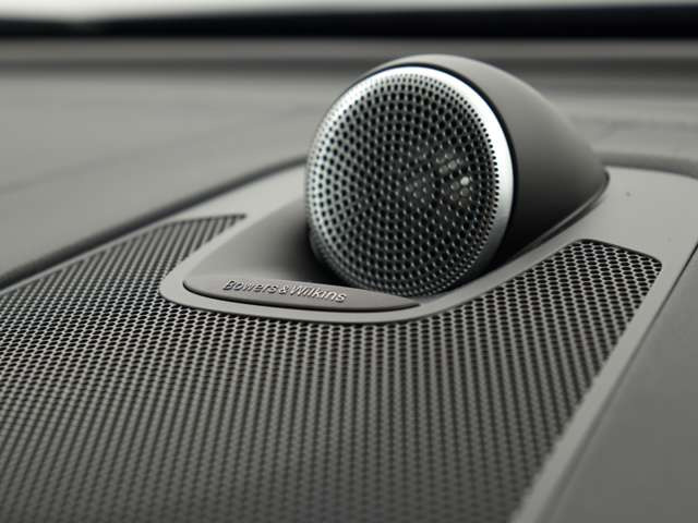 XC60ウルトラ T6 AWD プラグイン ハイブリッド 4WD