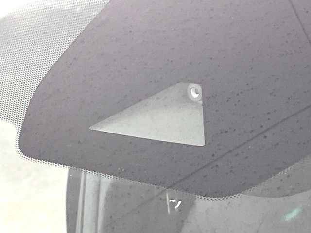 �y�C���e���W�F���g�G�}�[�W�F���V�[�u���[�L�z�t�����g�J�����őO���̎ԗ�����s�҂����m�B�Փ˂������Ȏ��͏Փ˔�Q�y���u���[�L���쓮�A�Փˉ�����T�|�[�g�B�����S�Ƀh���C�u�����y���݂��������܂��B