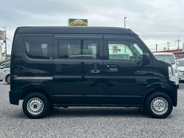 �݌Ɏԗ��Ɋւ��Ă͂��q�l�ɂ��ǂ����̂����񋟂���ׂɕi���ɍS���Ďd������s���Ă���܂��B�e���Ԃ̏�Ԃ͂��ꂼ��ł��̂ł����k���ɓ��X�X�^�b�t�������������Ē����܂��̂ł����S���������܂��B