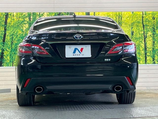 安心の最長10年・走行無制限保証(有償)をご用意。保証内容も充実はもちろん、無料点検&オイル交換や、年中無休の全国・24時間ロードサービスも付帯されておりますのでご安心下さい。