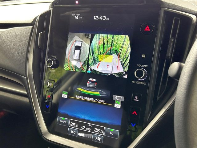 �y�}���`�e���C�����j�^�[�z�Ԃ̃t�����g��T�C�h�̃J�����摜�𓯎��Ƀ��j�^�[�\�����邱�ƂŁA���H�⋷�����𑖍s���ł����͂̏󋵊m�F���ł����S!�{�iSUV�ɂ��ꂵ�������ł���