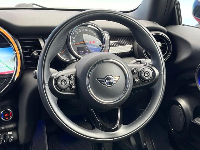 ���n���h�����̃X�������Ȃ��A���ꂢ�ȏ�Ԃ��ێ����Ă���܂��B�e�X�C�b�`���̓�����m�F�ς݂ł��B