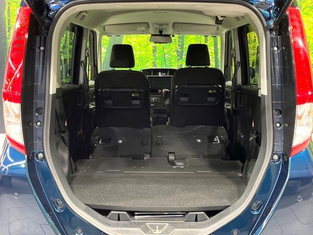 普段のお買い物や通勤、送迎等に十分な荷室スペースを確保しております。セカンドシートを倒すと、大きな荷物の積載も可能です♪