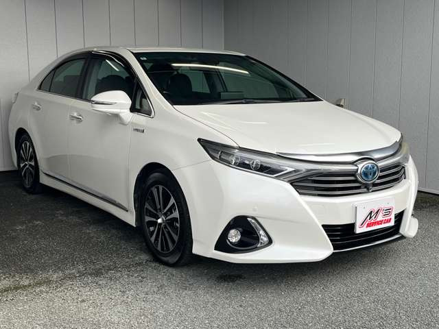 ���ʎԂ́u�T�[�r�X�J�[�G���Y �{�X�v�A�y�����Ԃ́u�T�[�r�X�J�[�G���Y �����X�v���炨�T�������܂��B