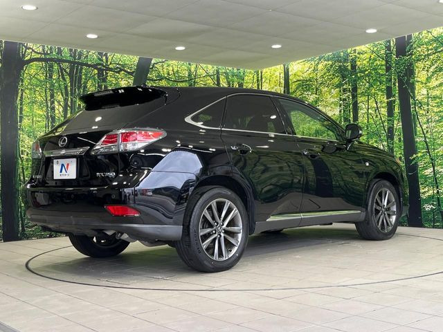 ☆全国のネクステージからお取り寄せが可能※!遠方の店舗に展示してあるクルマが気になる場合も、最寄りの店舗でご覧いただくことが可能です!是非私たちに要望をお聞かせください!※別途費用