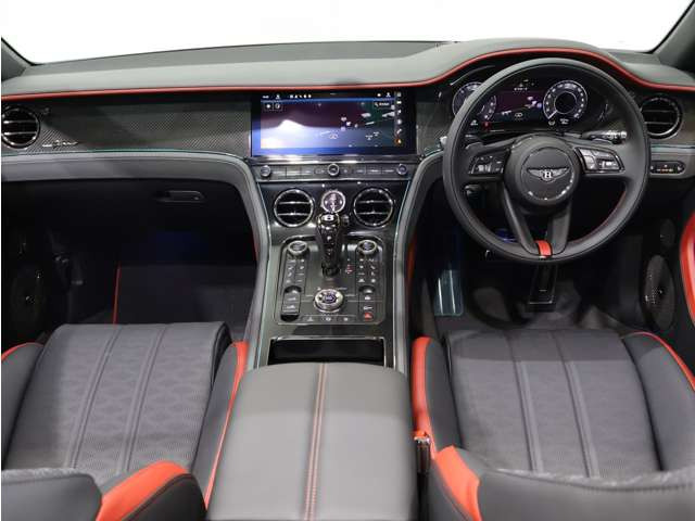 コンチネンタルGTコンバーチブルスピード 4WD