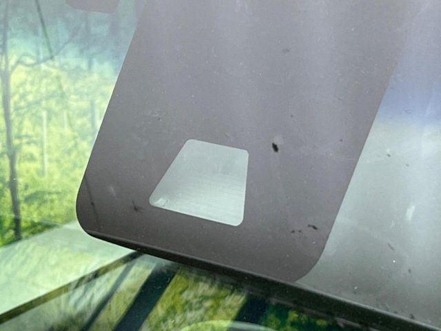 �y�X�}�[�g�A�V�X�g�z���s���ɑO���̎ԗ�����F�����A�Փ˂������Ȏ��͌x��ƃu���[�L�ŏՓˉ���Ɣ�Q�y�����A�V�X�g�B�����S�Ƀh���C�u�����y���݂��������܂��B