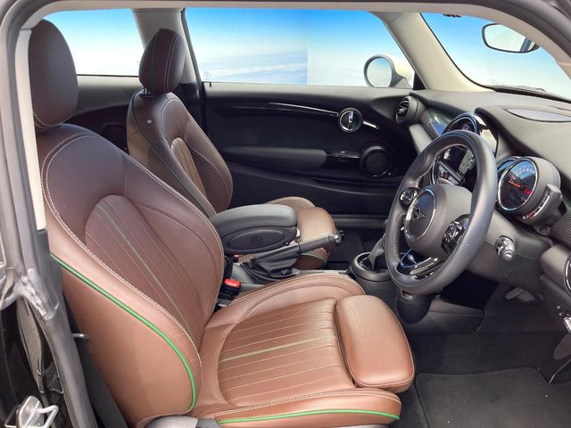 ���V�[�g�̎g�p��:�j��E�ւ�������Ȃ��A�����̒ʂ肫�ꂢ�ȏ�Ԃ��ێ����Ă���܂��B�܂��A�����N���[�j���O�E�R�[�e�B���O�����p�����������܂��B