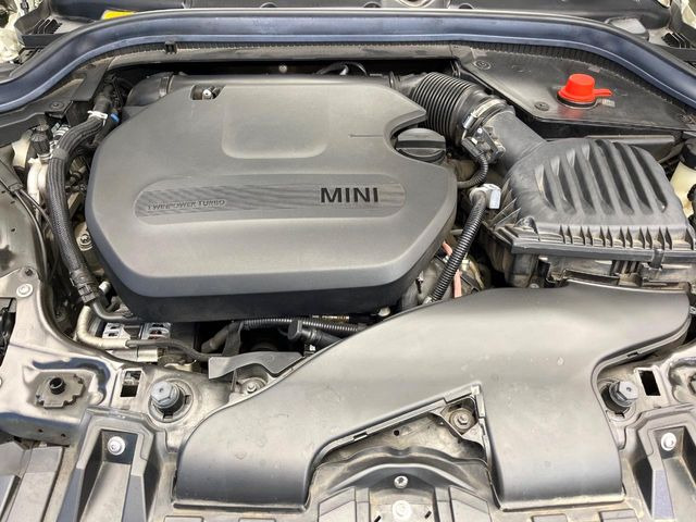 �����X�ł́A�e���[�J�[�̐�p�f�f�e�X�^�[�𓱓��B���Ǝ��i�����e�N�j�J���X�^�b�t���풓���Ă���܂��̂ŁA������̍ۂɂ����S���Ă����p���������܂��B