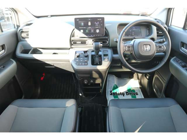 フリード1.5 e:HEV クロスター