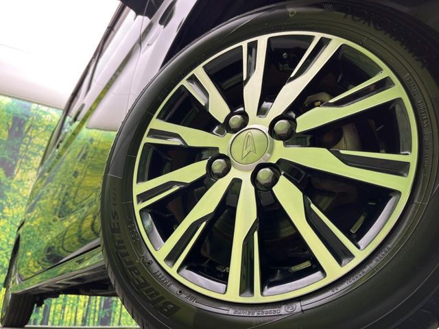 【14インチアルミホイール】外観にマッチしたアルミホイールを装着しております。各種アルミホイールや、スタッドレスタイヤも取扱いしております。是非ご相談ください♪