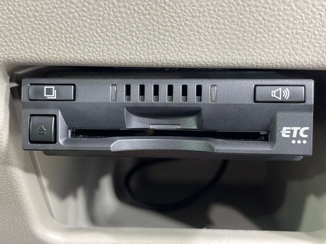 【ETC】高速道路の料金所をストレスなく通過!話題のスポットやサービスエリアに多い「スマートIC」利用時は必須のアイテムです。当店でセットアップを実施、ご納車当日からすぐにご利用いただけます!