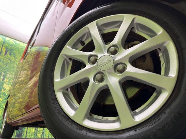 �y14�C���`�A���~�z�C�[���z�O�ςɃ}�b�`�����A���~�z�C�[���𑕒����Ă���܂��B�e��A���~�z�C�[����A�X�^�b�h���X�^�C�����戵�����Ă���܂��B���񂲑��k����������