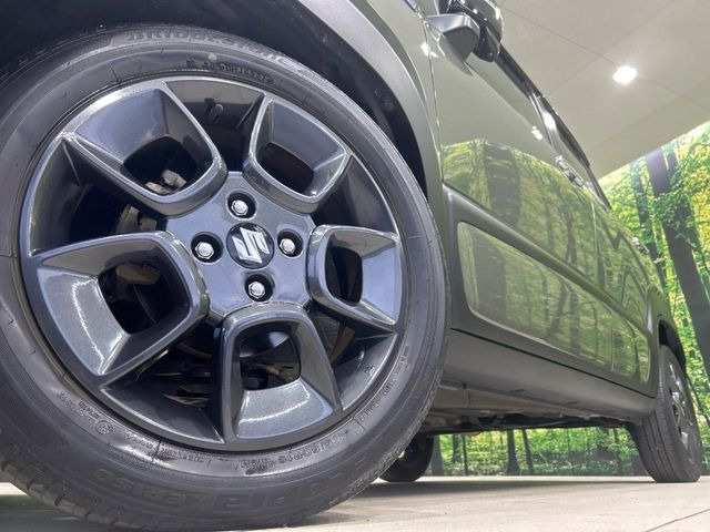 �y����16�C���`�A���~�z�C�[���z�O�ςɃ}�b�`���������A���~�z�C�[���𑕒����Ă���܂��B�e��ЊO�A���~�z�C�[����A�X�^�b�h���X�^�C�����戵�����Ă���܂��B���񂲑��k����������