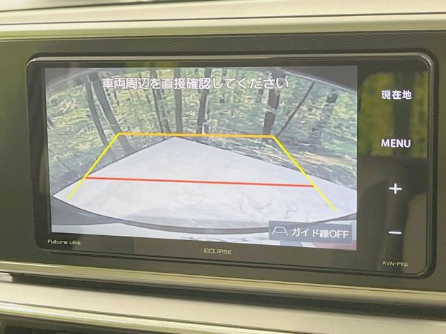 【バックカメラ】駐車時に後方がリアルタイム映像で確認できます。大型商業施設や立体駐車場での駐車時や、夜間のバック時に大活躍!運転スキルに関わらず、今や必須となった装備のひとつです!