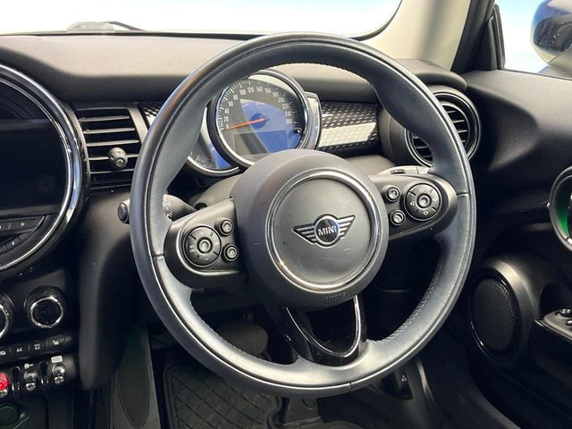 ���n���h�����̃X�������Ȃ��A���ꂢ�ȏ�Ԃ��ێ����Ă���܂��B�e�X�C�b�`���̓�����m�F�ς݂ł��B