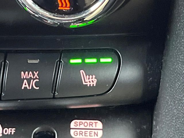 ���t�����g�V�[�g�q�[�e�B���O:�^�]�ȁE����ȋ��ɎO�i�K�Œ��߂��\�ȃV�[�g�q�[�^�[�𑕔����Ă���܂��B�G�߂��킸���K�ɂ��g�p���������܂��B