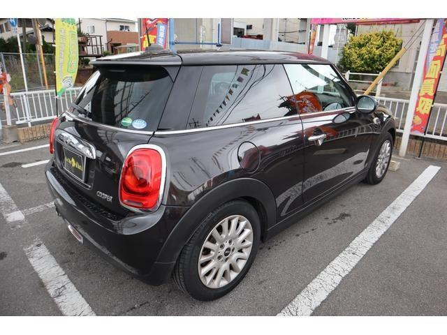 ���Ђ͂��A�l��21�N�A������グ��!300��ȏ�̗D�Ǎ݌�!���R�s��5���X�܂ł������܂�!���X�͒����n���ő�̃h���X�A�b�v�J�[���X�ł�!����80��ȏ�������O�ɔ̔����ł�!���r���[���Q�l�������B