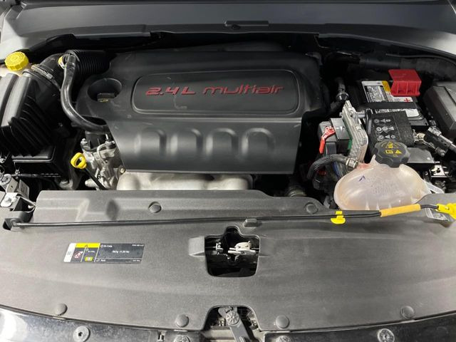 ●当店では、各メーカーの専用診断テスターを導入。国家資格を持つテクニカルスタッフも常駐しておりますので、万が一の際にも安心してご利用いただけます。