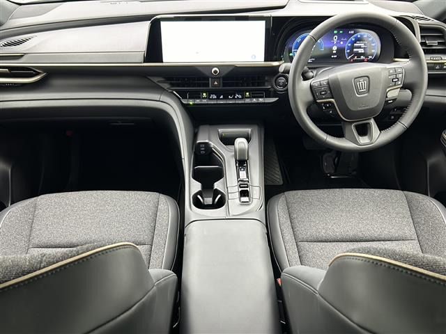 クラウンクロスオーバー2.5 G アドバンスト E-Four 4WD