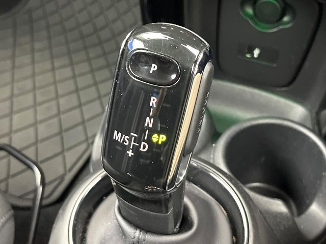 ��MT���[�h�t��AT:�ʏ�͎����ł����Ȃ���ϑ�(�M�A�`�F���W)���h���C�o�[�̑���ɂ���ĈӐ}�I�ɕς�����V�X�e���ł��B����w���i�̃h���C�u�����y���݂��������܂�!