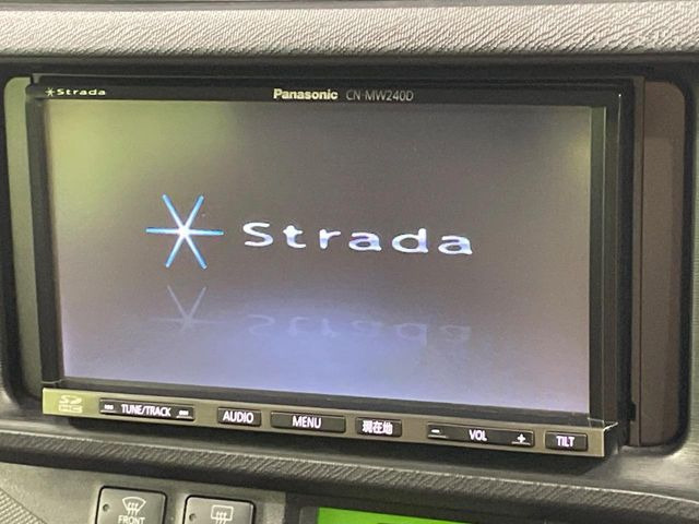 �y�i�r�Q�[�V�����z�g���₷���i�r�ŖړI�n�܂ł�������ē����Ă���܂��B�e��I�[�f�B�I�Đ��@�\���[�����Ă���A���Ԃ̉^�]������Ɋy�����Ȃ�܂�!!